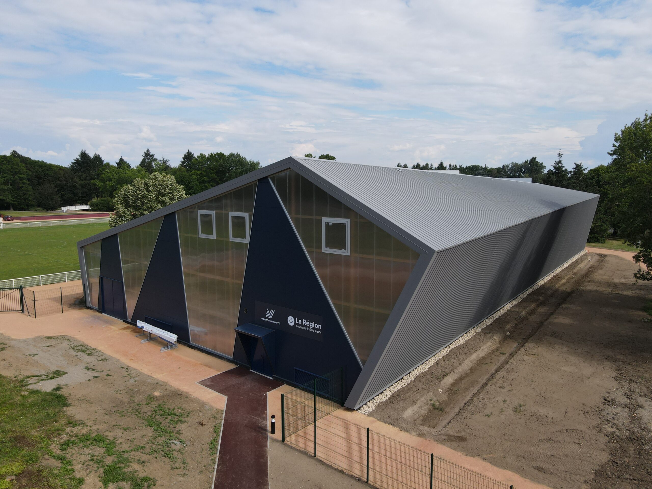 Bardage sur bâtiment public et collectivité